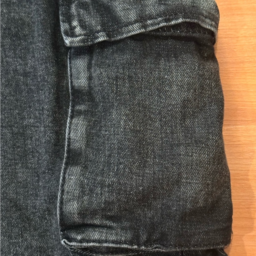 Black Acid Wash Women’s Wide Leg XL Cargo Denim Jeans High Rise Measure 33x29.5” - Picture 4 of 14